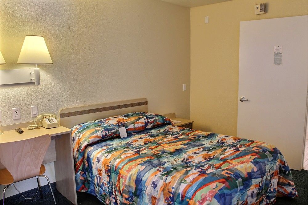 Motel 6-Fresno, Ca - Blackstone North Exterior foto