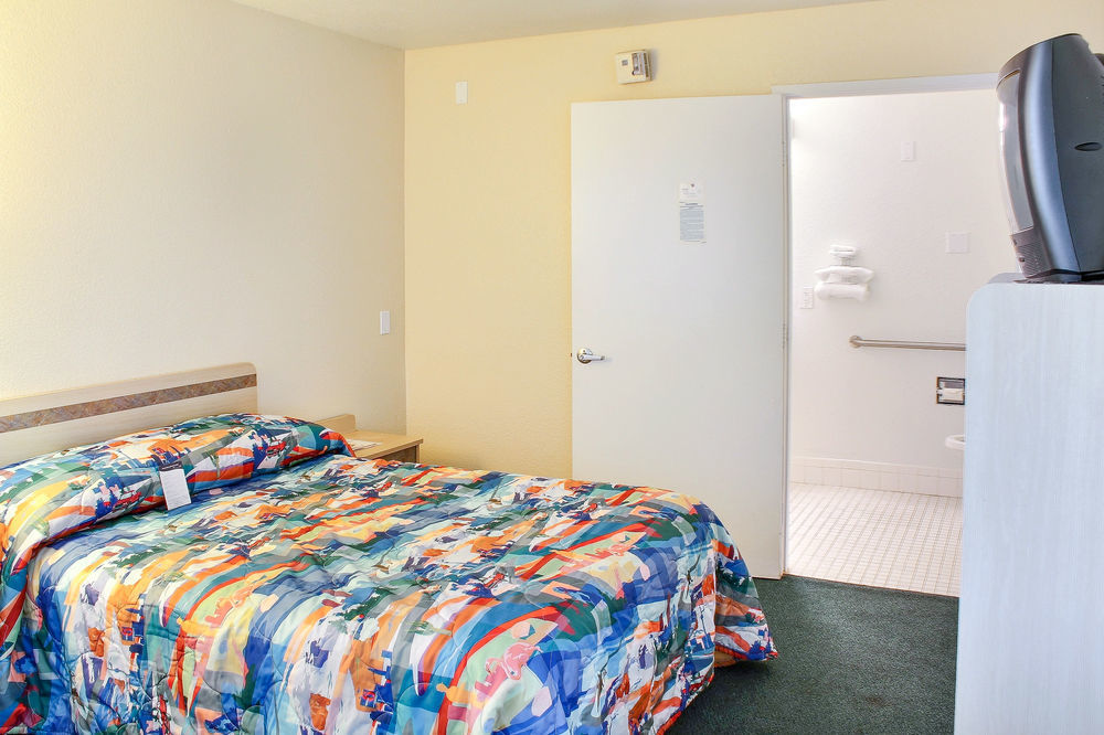 Motel 6-Fresno, Ca - Blackstone North Exterior foto