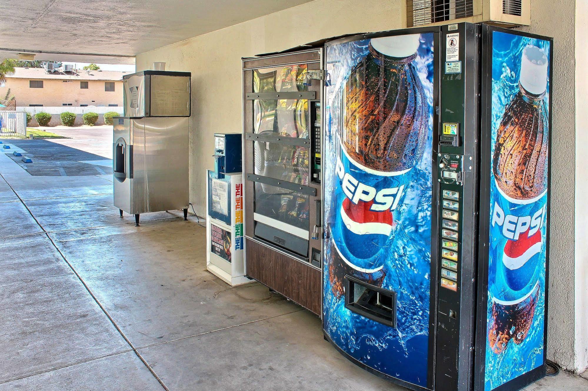 Motel 6-Fresno, Ca - Blackstone North Exterior foto