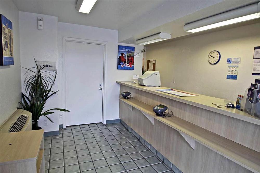Motel 6-Fresno, Ca - Blackstone North Interior foto