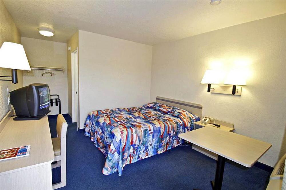 Motel 6-Fresno, Ca - Blackstone North Quarto foto